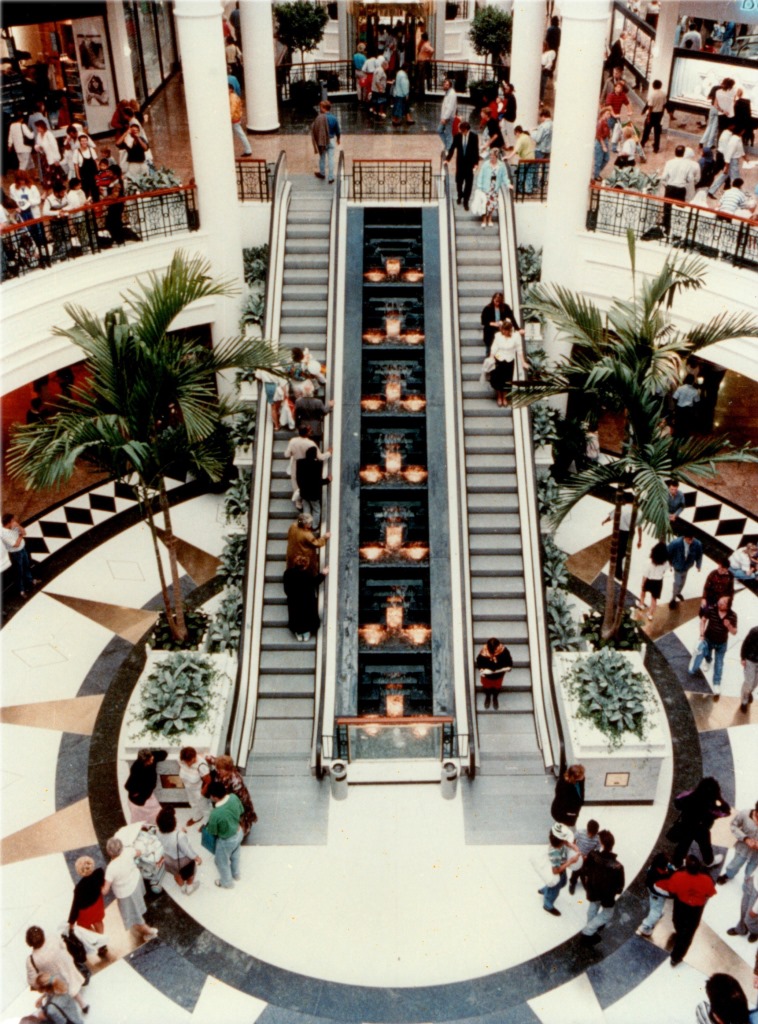 Meadowall_Ctr._-_U.K