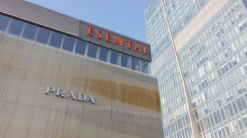 Prada_Almaty_ext3